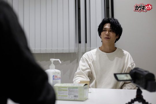 【カゲキっch】快楽堕ちした男の潮吹き 及川大智 イってもイっても手加減なし！追撃手コキで射精より凄い激イキ快楽地獄へ…(h_1535grmo00040)(女優：新村あかり,永野つかさ)