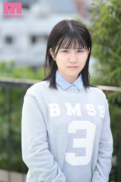 【MOODYZ Fresh】新人 脱・地味っ娘 物静かで素朴な経験人数1人の少女が奇跡の大激変！ 綺麗にメイクして可愛い洋服を着てM男くんとドキドキ初体験デートAVデビュー！！ 白井冬花(mifd00195)(女優：白井冬花)